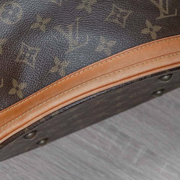 Authentic Louis Vuitton Classic Monogram Bucket Bag (Vintage) - Picture 12 of 14